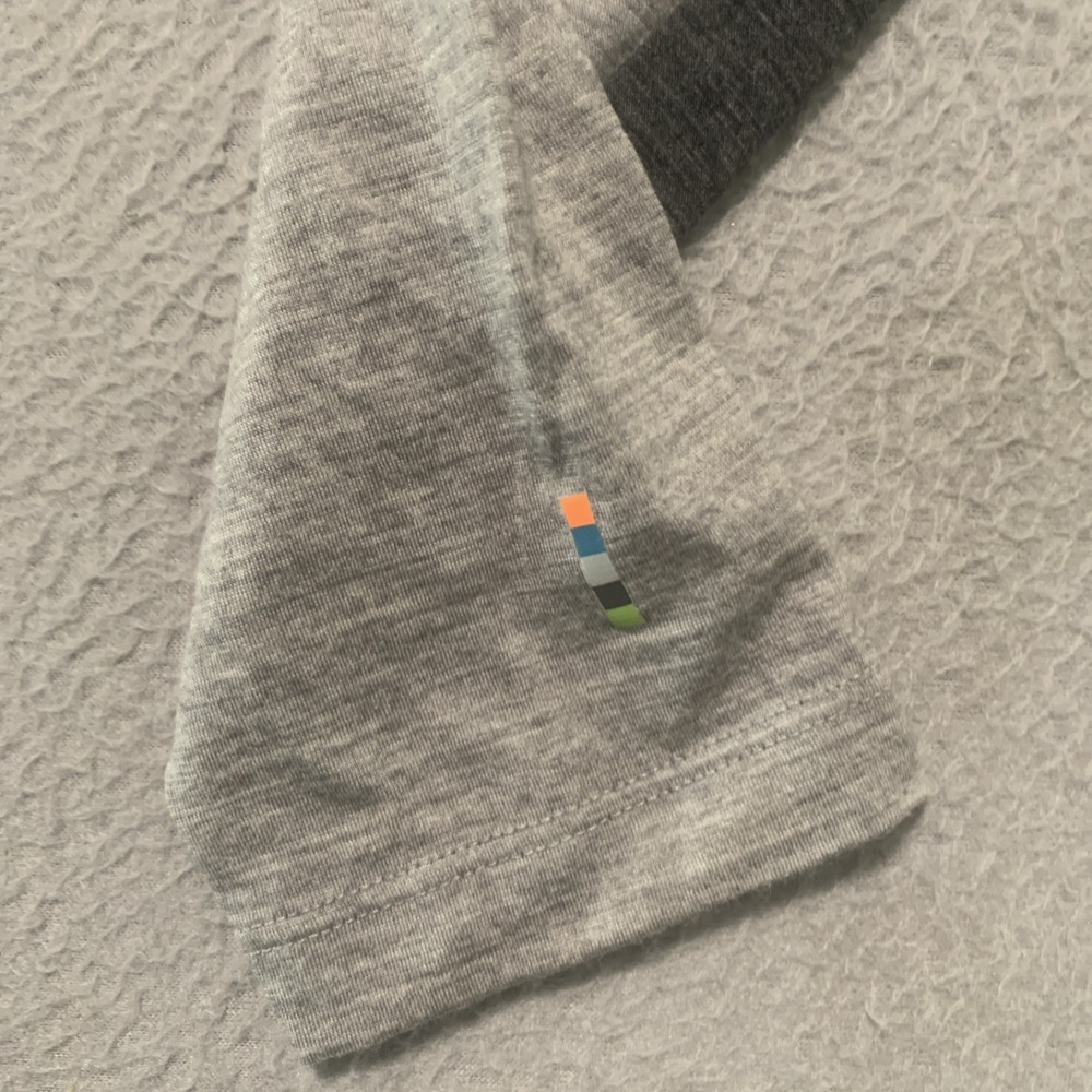Smartwool Merino 150 Base Layer Womens M Gray Colorblock 1/4 Zip Pullover EUC - Picture 3 of 8